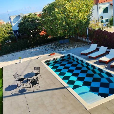 Holiday Home Nino With Amazing Swimming Pool Slatine Εξωτερικό φωτογραφία