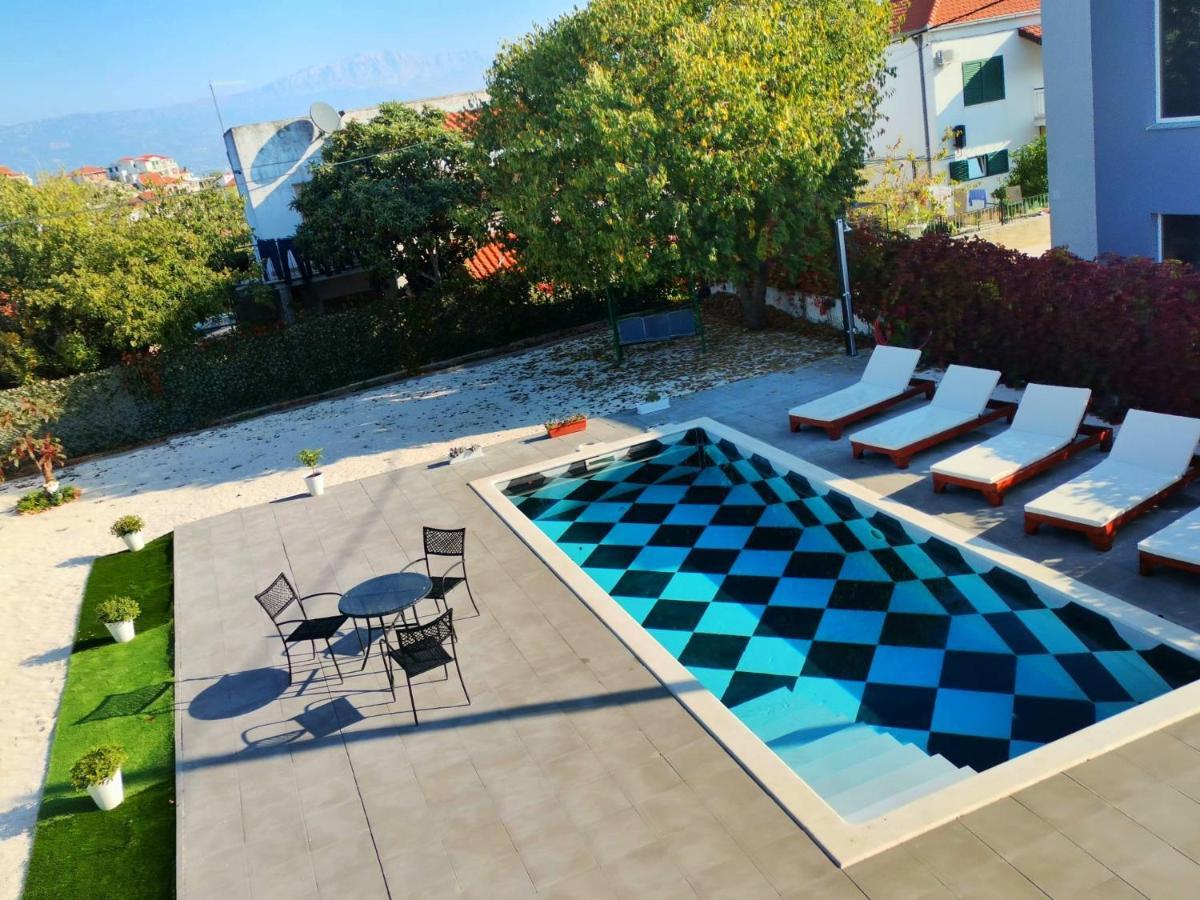 Holiday Home Nino With Amazing Swimming Pool Slatine Εξωτερικό φωτογραφία