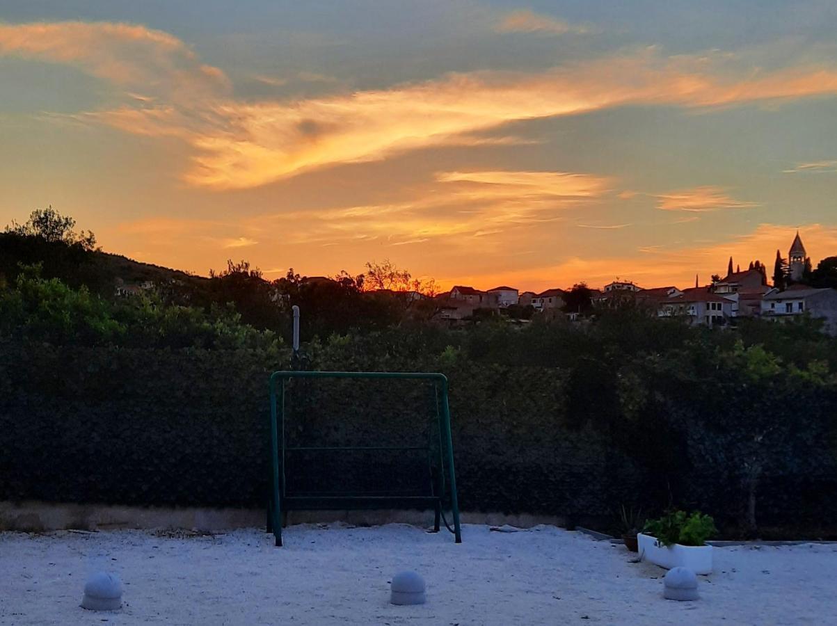 Holiday Home Nino With Amazing Swimming Pool Slatine Εξωτερικό φωτογραφία