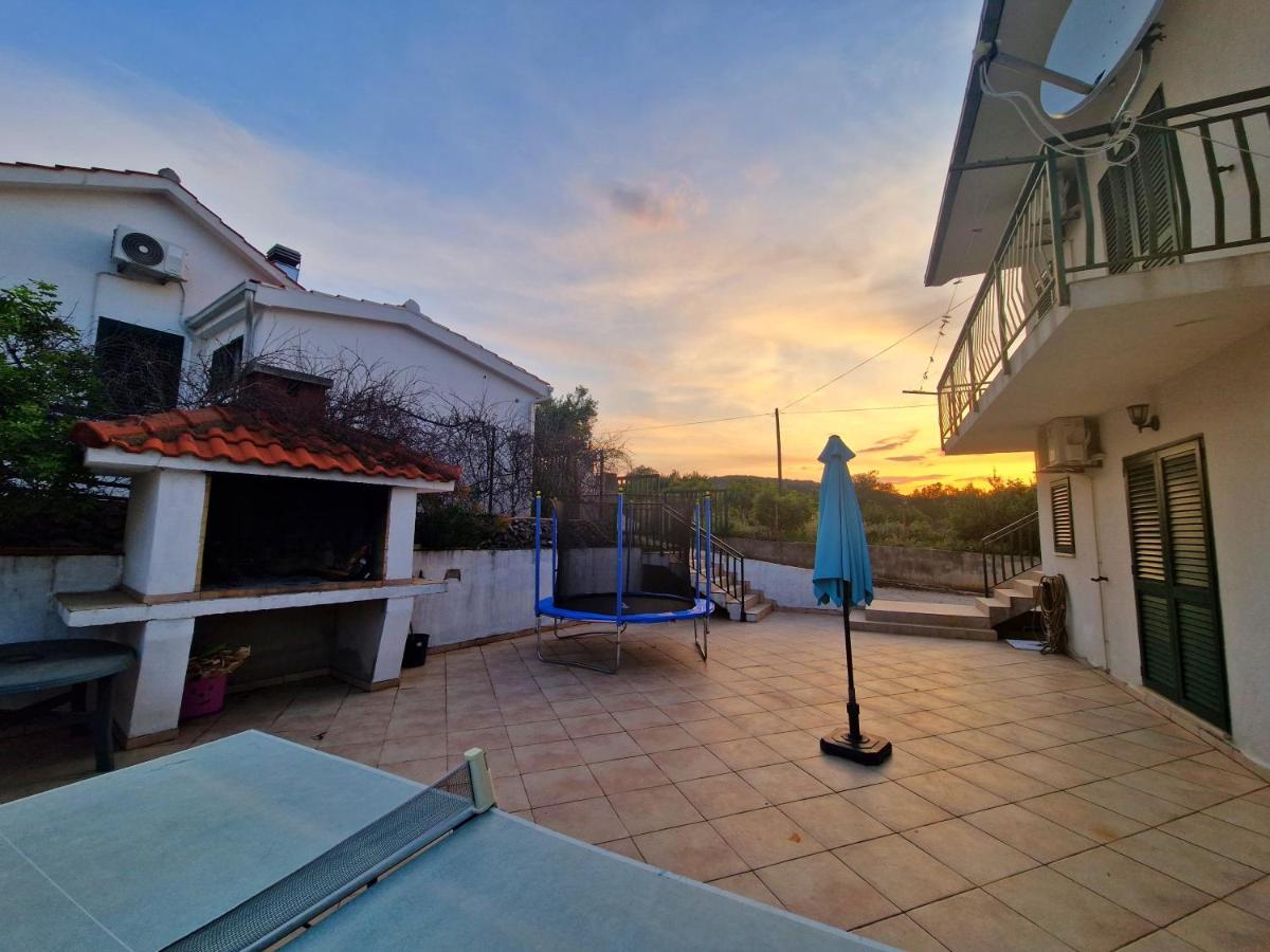 Holiday Home Nino With Amazing Swimming Pool Slatine Εξωτερικό φωτογραφία